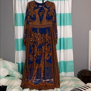 Sz.M..... Brand new Long flowy dress from Floryday